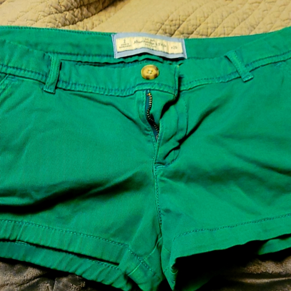 A&F Kelley green shorts